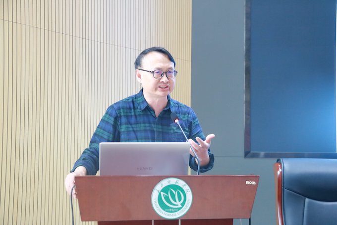 03104717hrr6.jpg 03104717hrr6.jpg