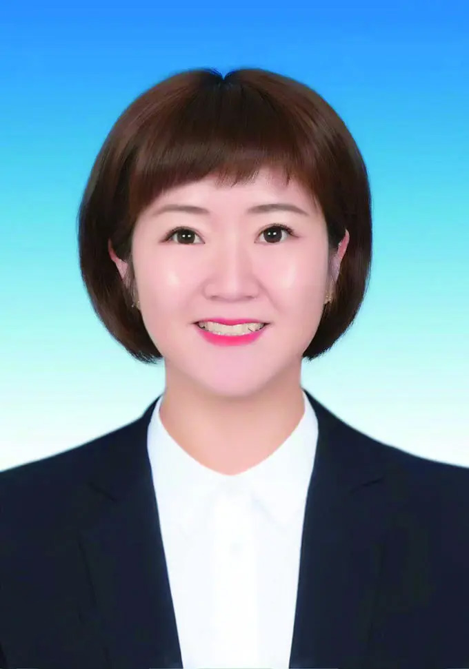 孔菲菲.jpg 孔菲菲.jpg